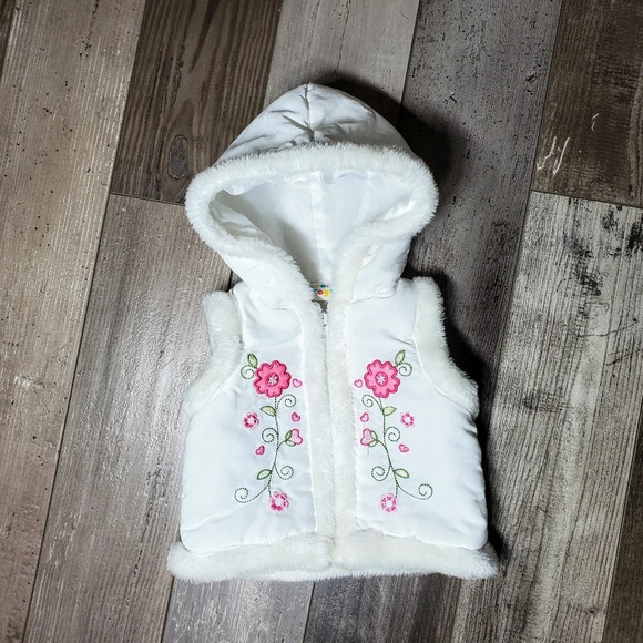 Cradle Togs Baby Girl Faux Fur Embroidered Vest Size 3/6 Months - Picture 1 of 7
